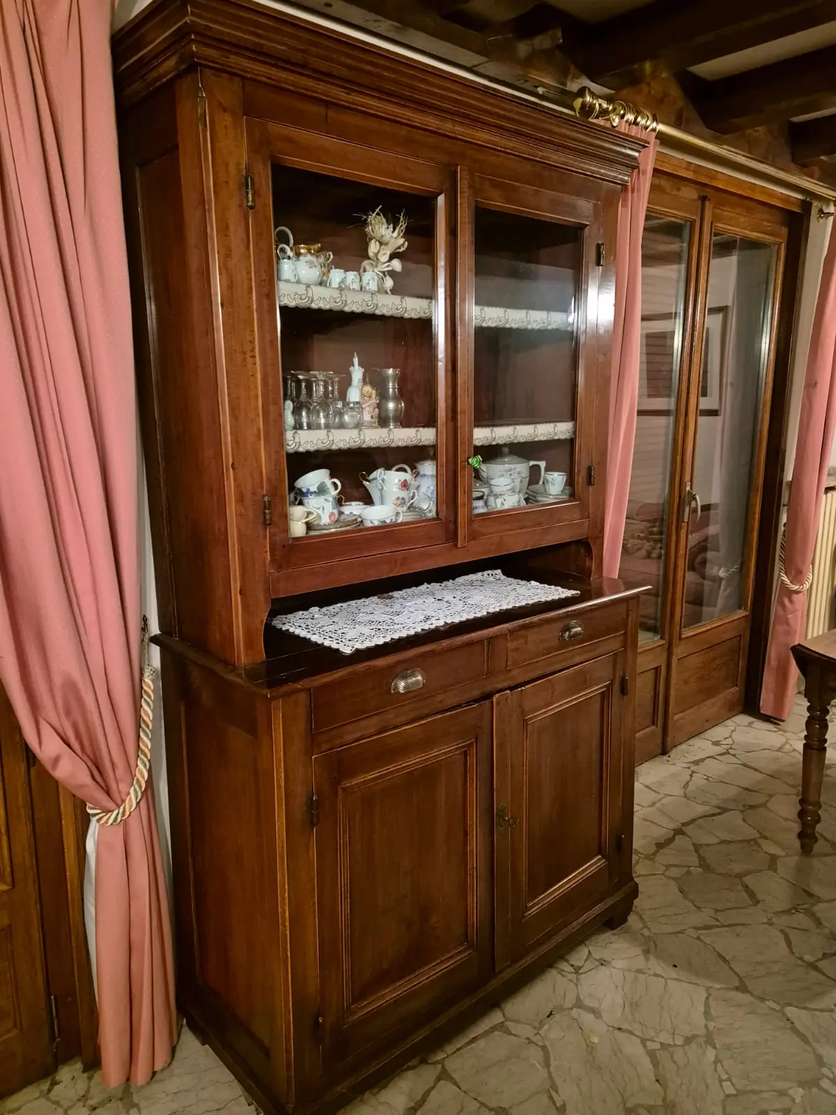 Nettoyage et débarras total d'une maison inoccupée du grenier à la cave.