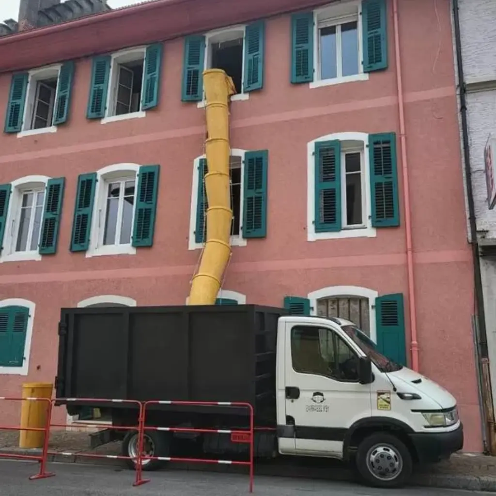 Intervention rapide pour débarras après sinistre en Haute-Savoie.